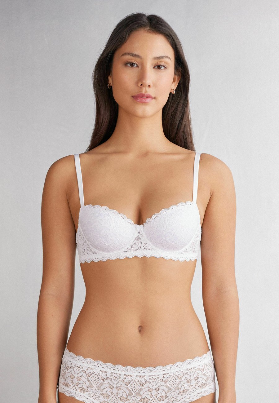 Бюстгальтер Intimissimi Balconette bra, White
Бюстгальтер Intimissimi Balconette bra, White