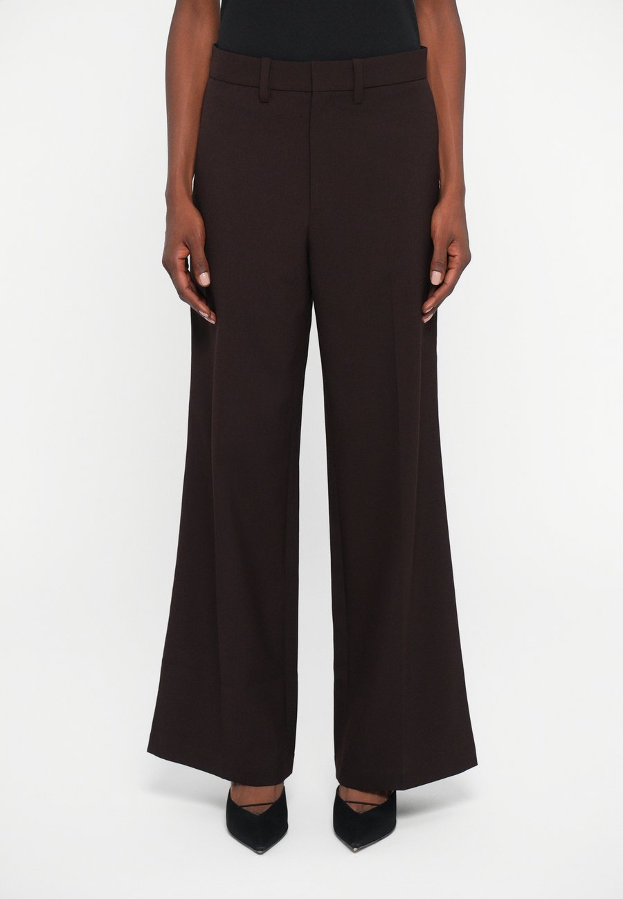 Брюки AERON PANTS, Dark Chocolate/Dark Brown
Брюки AERON PANTS, Dark Chocolate/Dark Brown