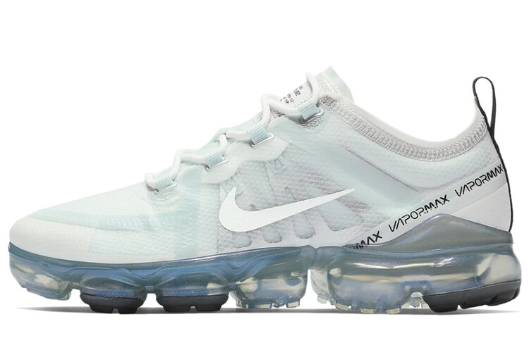 Женские беговые кроссовки Nike VaporMax 2019
Женские беговые кроссовки Nike VaporMax 2019