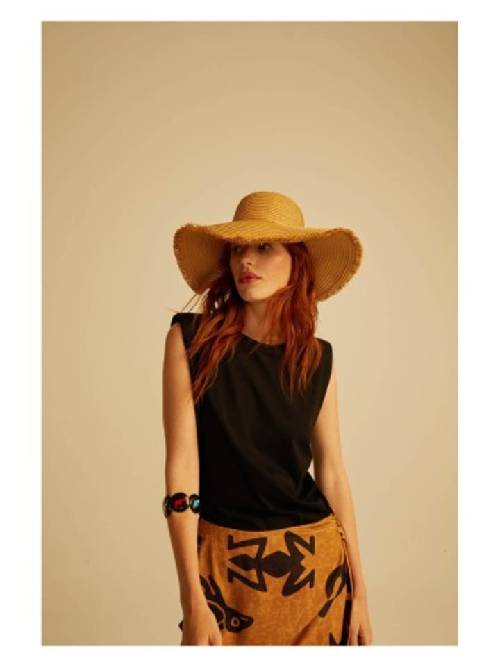 Футболка & me, черный
Футболка & me, черный