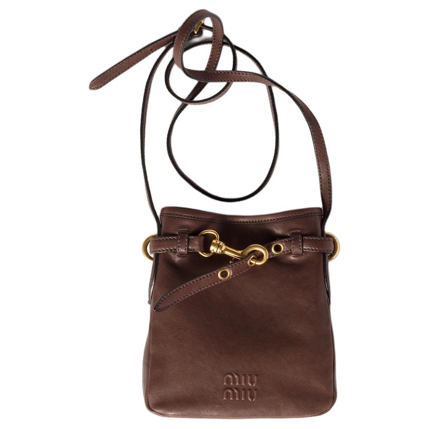 MIU MIU Кожаная сумка-ведро через плечо женская коричневая
MIU MIU Кожаная сумка-ведро через плечо женская коричневая