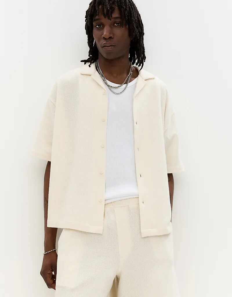 Рубашка Pull&Bear в деревенском стиле с короткими рукавами, бежевого цвета
Рубашка Pull&Bear в деревенском стиле с короткими рукавами, бежевого цвета