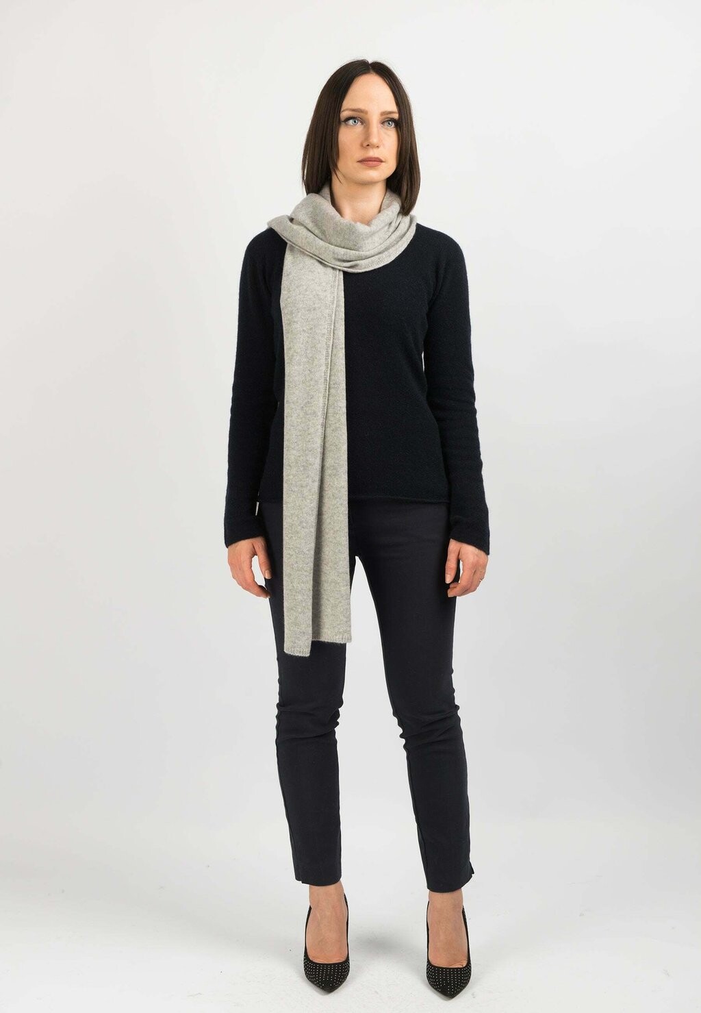 Шарф Dalle Piane Cashmere, серый
Шарф Dalle Piane Cashmere, серый