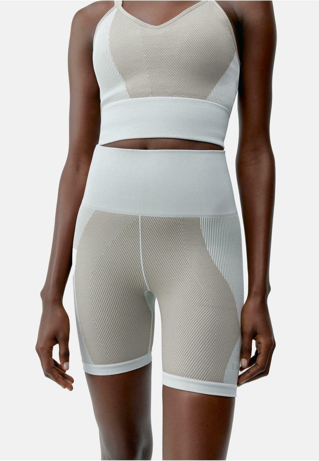 Леггинсы MALIA Born Living Yoga, бежевый
Леггинсы MALIA Born Living Yoga, бежевый