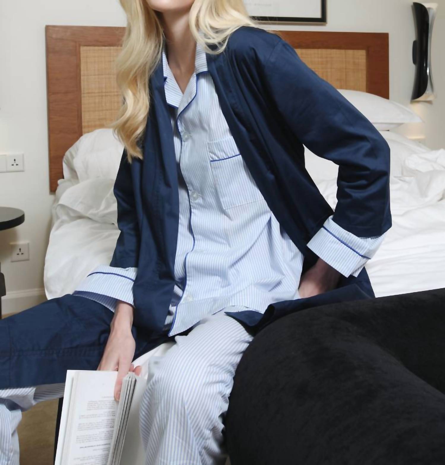 Халат Zoe Cotton в цвете индиго PJ CONFIDENTIAL
Халат Zoe Cotton в цвете индиго PJ CONFIDENTIAL