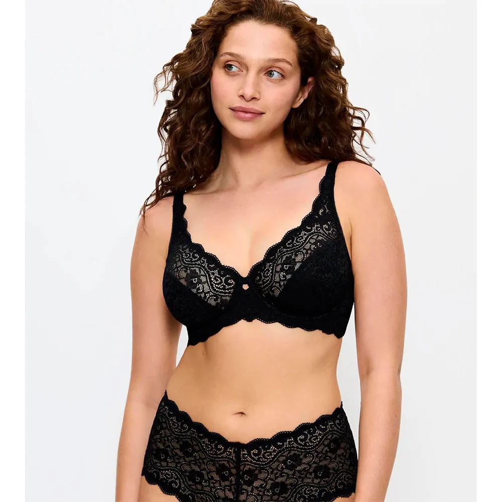 Бюстгальтер Triumph Amourette W, черный
Бюстгальтер Triumph Amourette W, черный