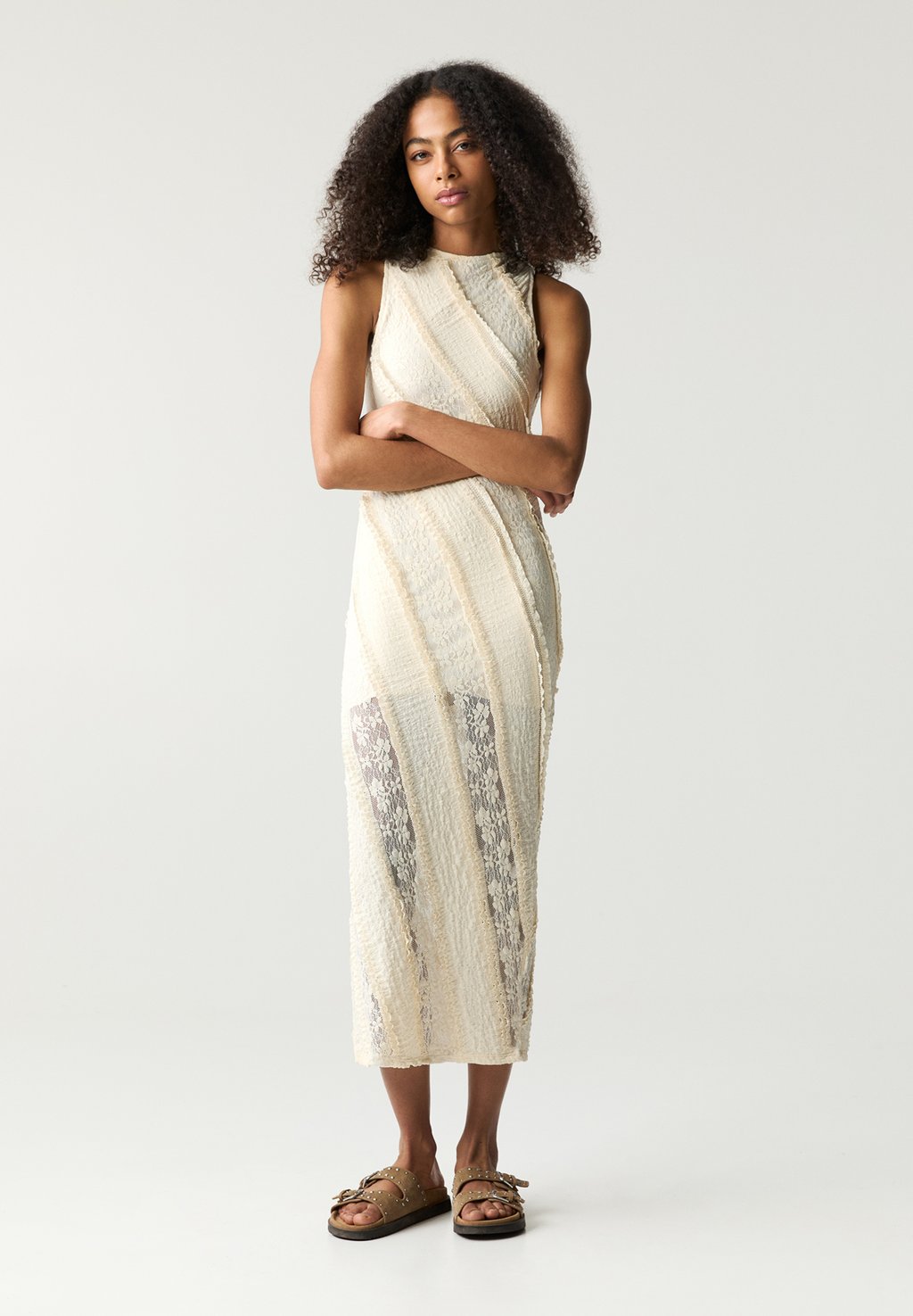 Платье для особых случаев PULL&BEAR, бежевый
Платье для особых случаев PULL&BEAR, бежевый