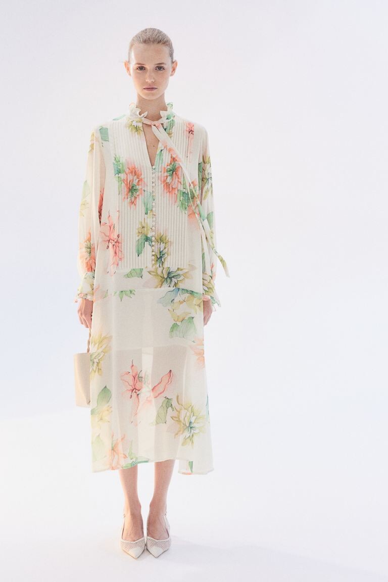 Шифоновое платье с защипами H&M, белый
Шифоновое платье с защипами H&M, белый