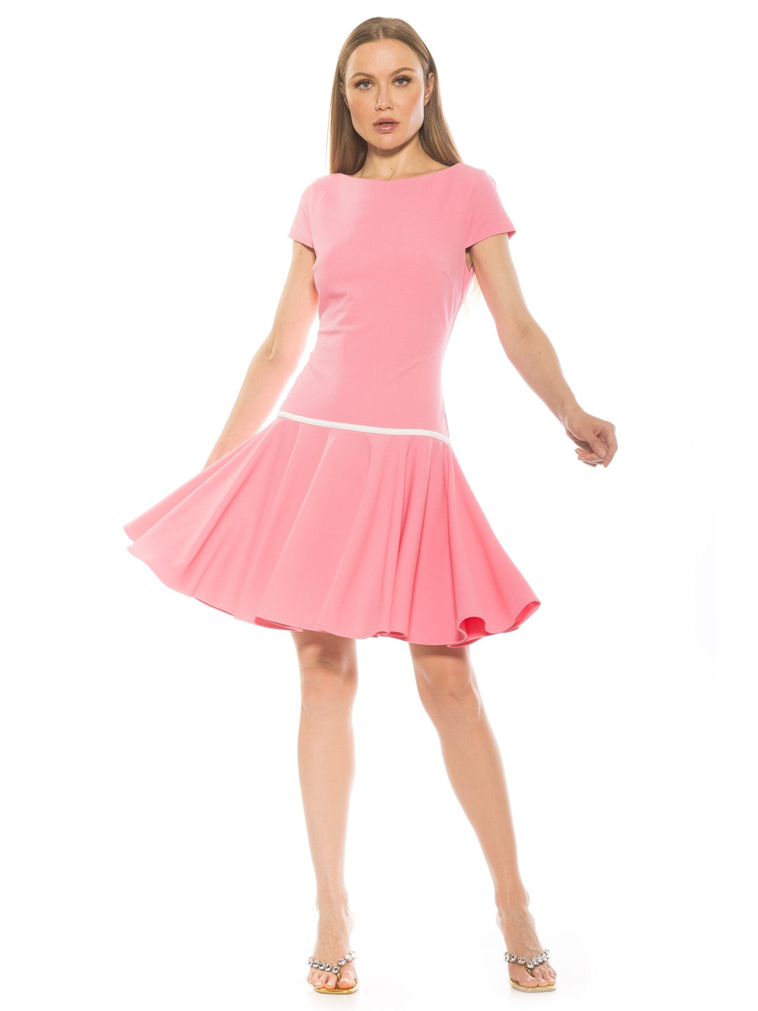 Платье Аойфе ALEXIA ADMOR, розовый
Платье Аойфе ALEXIA ADMOR, розовый