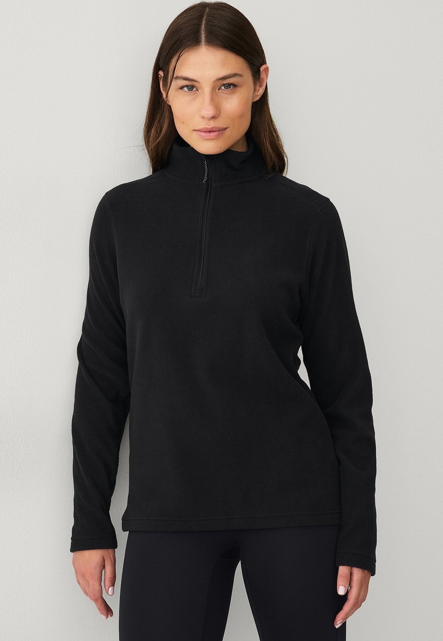 Джемпер Áhkká Fleece jumper, Schwarz/Black
Джемпер Áhkká Fleece jumper, Schwarz/Black