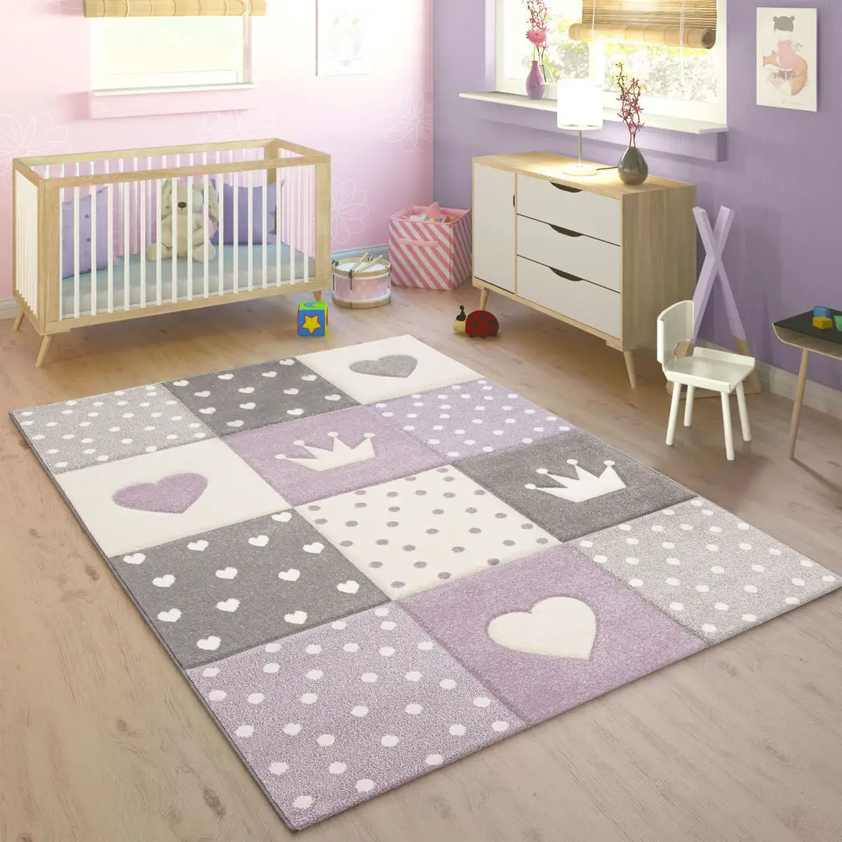 Детский ковер Paco Home "Cosmo 339", прямоугольный, короткий ворс, пастельные тона, 3D-эффект, мотив сердца, точек и короны 140х200 см, цвет lila
Детский ковер Paco Home "Cosmo 339", прямоугольный, короткий ворс, пастельные тона, 3D-эффект, мотив сердца, точек и короны 140х200 см, цвет lila