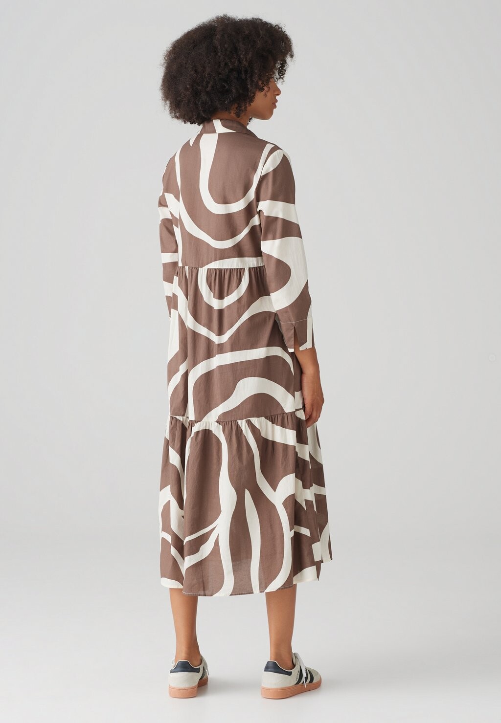 Дневное платье WERANO FLOW Opus, коричневый
Дневное платье WERANO FLOW Opus, коричневый