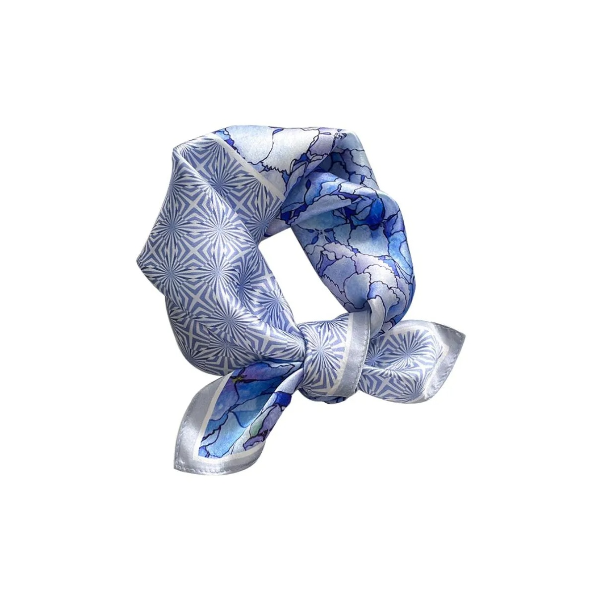 Disney Шёлковый шарф, Beautiful Sakura
Disney Шёлковый шарф, Beautiful Sakura