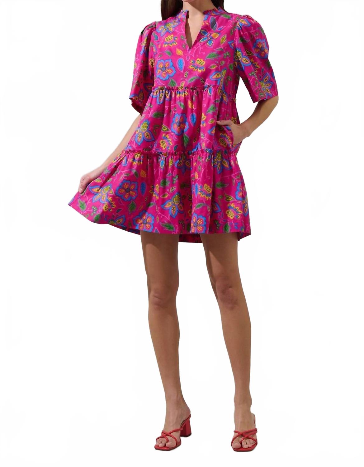 Платье Signy в розовом цвете SUGARLIPS
Платье Signy в розовом цвете SUGARLIPS