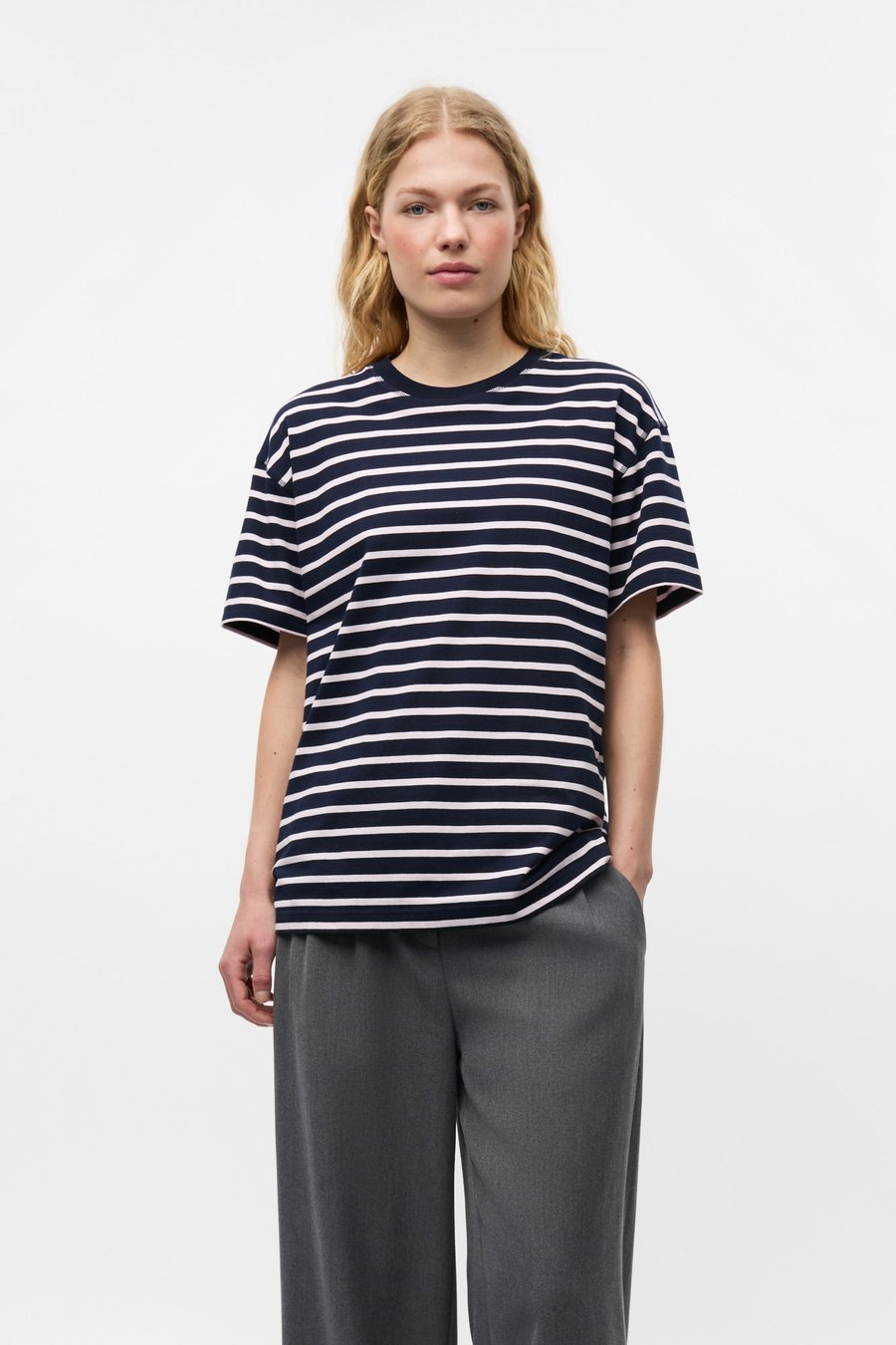 Футболка Envii KULLA, Navy Fog/Multi-Coloured, Красный, Футболка Envii KULLA, Navy Fog/Multi-Coloured
Футболка Envii KULLA, Navy Fog/Multi-Coloured, Красный, Футболка Envii KULLA, Navy Fog/Multi-Coloured