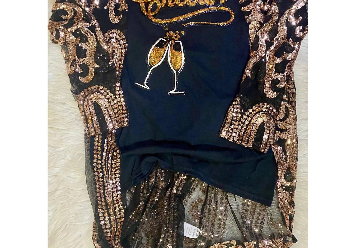 Унисекс - ура! Футболка с пайетками, черного цвета Trendy Tee Co., черный
Унисекс - ура! Футболка с пайетками, черного цвета Trendy Tee Co., черный