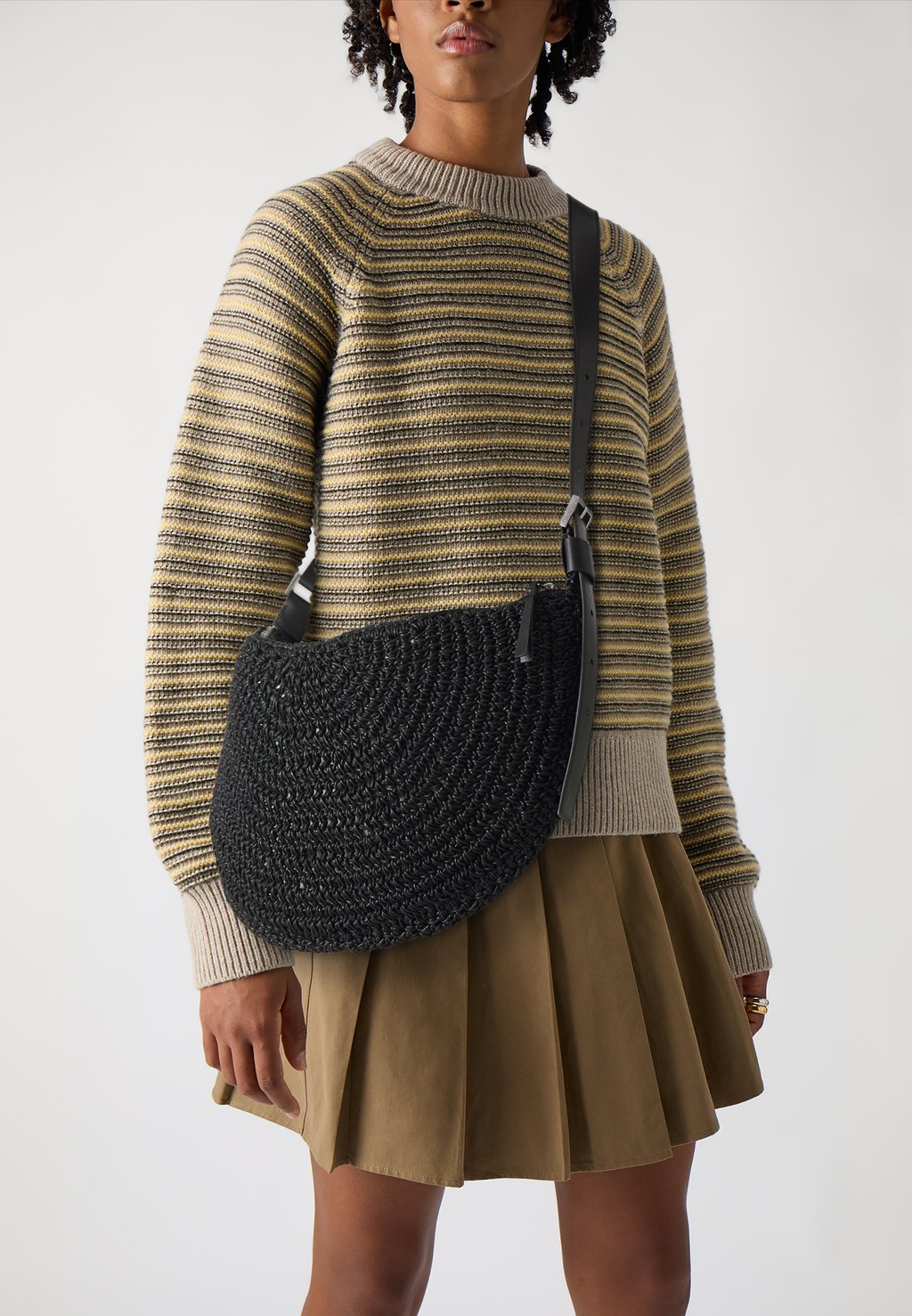 Сумка-тоут HALF MOON KNOT AllSaints, черный
Сумка-тоут HALF MOON KNOT AllSaints, черный