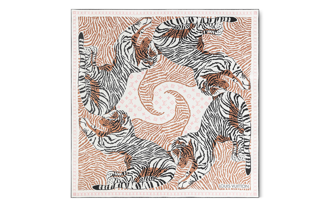 Шарф шелковый Louis Vuitton женский, бело-коричневый
Шарф шелковый Louis Vuitton женский, бело-коричневый