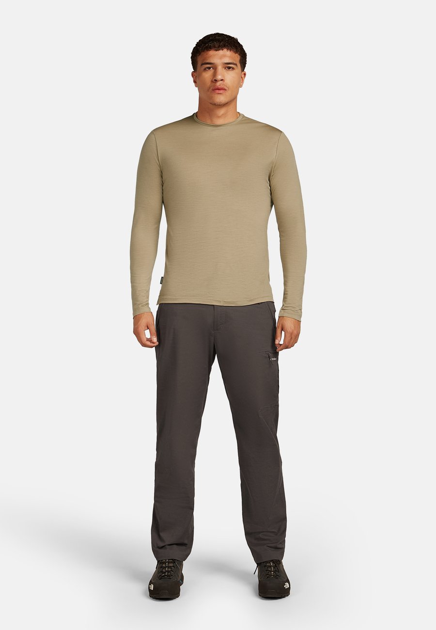 Топ icebreaker LIGHT WEIGHT COOL-LITE SPHERE, Flagstone/Beige
Топ icebreaker LIGHT WEIGHT COOL-LITE SPHERE, Flagstone/Beige