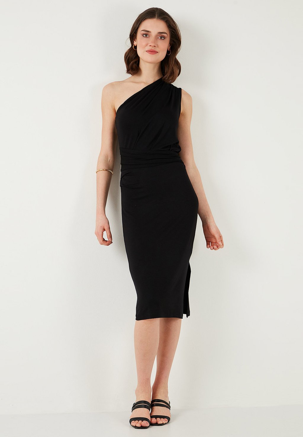 Платье-футляр LELA, черный
Платье-футляр LELA, черный