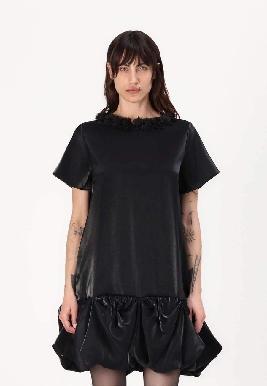 Платье Bruuns Bazaar ENCALYPTA BALA DRESS, Black
Платье Bruuns Bazaar ENCALYPTA BALA DRESS, Black