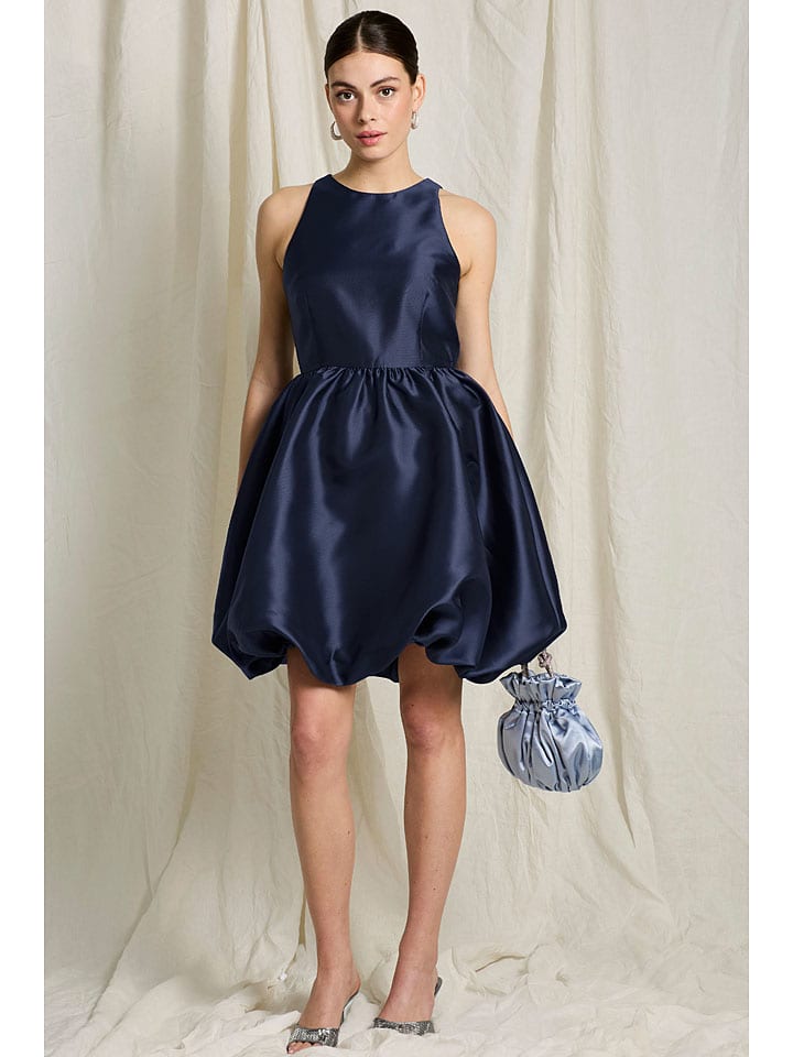 Короткое платье Joelle, темно-синий
Короткое платье Joelle, темно-синий