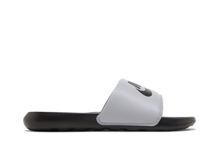 Шлепанцы Victori One Slide 'Wolf Grey', серый
Шлепанцы Victori One Slide 'Wolf Grey', серый