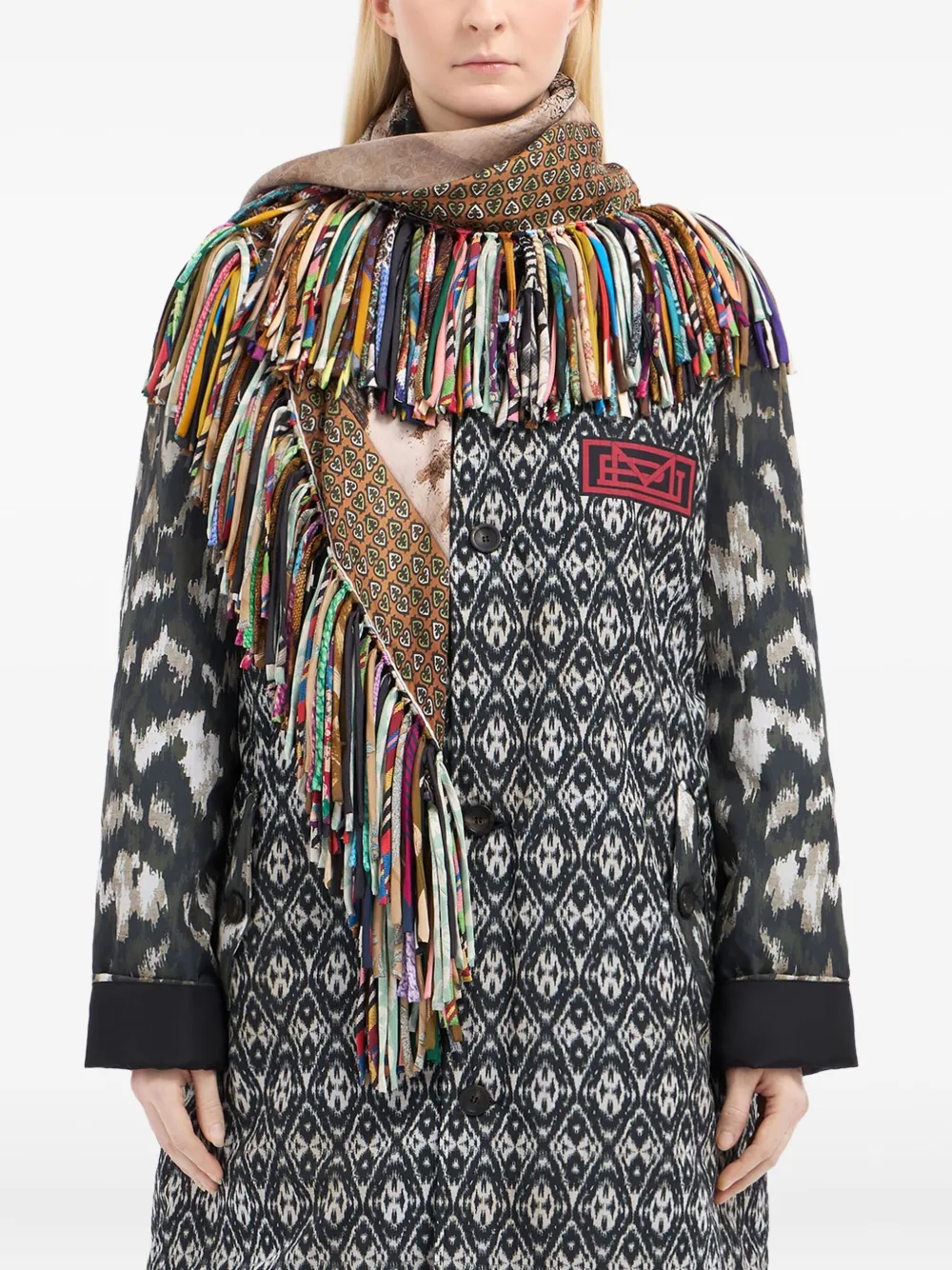 Шарф из шелка с бахромой Pierre-Louis Mascia, нейтральный
Шарф из шелка с бахромой Pierre-Louis Mascia, нейтральный