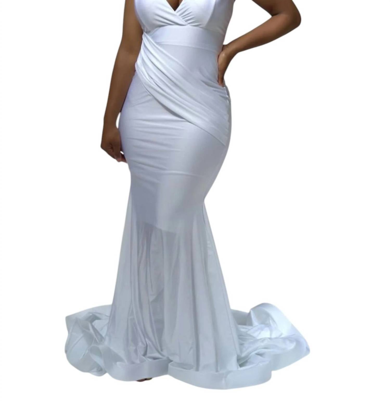 Платье с глубоким вырезом и открытой спиной белого цвета JESSICA ANGEL
Платье с глубоким вырезом и открытой спиной белого цвета JESSICA ANGEL