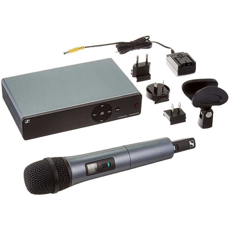 Вокальный комплект Sennheiser XSW 1-835 Wireless Vocal Set with e835 Dynamic Microphone - Band A (548-572 MHz)
Вокальный комплект Sennheiser XSW 1-835 Wireless Vocal Set with e835 Dynamic Microphone - Band A (548-572 MHz)