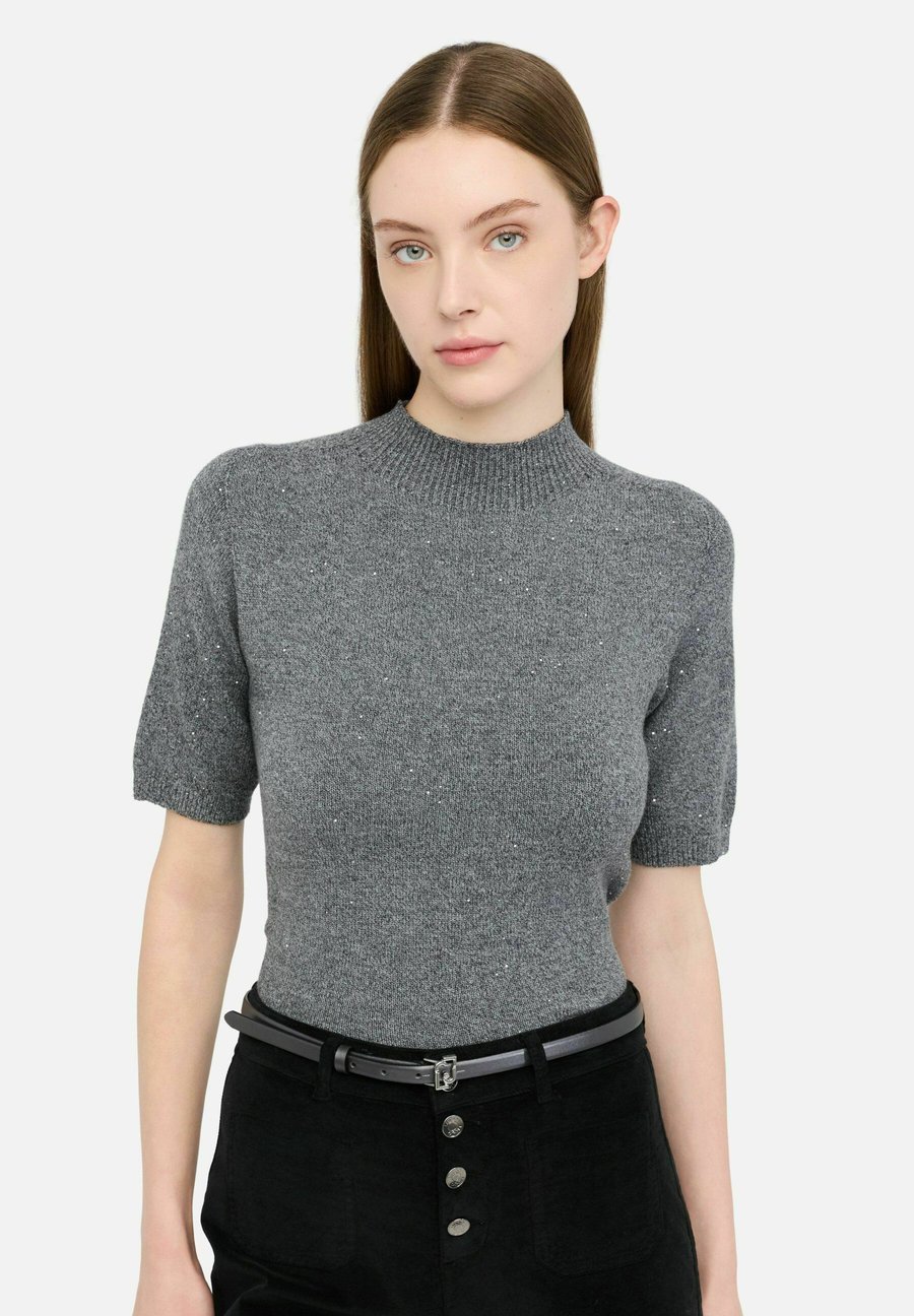 Ремень LIU JO GLOSSY WITH LOGO BUCKLE, Black
Ремень LIU JO GLOSSY WITH LOGO BUCKLE, Black