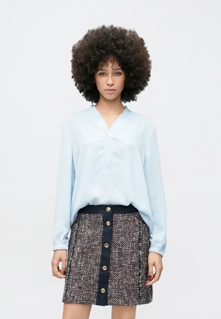 Блуза Marc Cain Blouse, Skyway New/Blue
Блуза Marc Cain Blouse, Skyway New/Blue