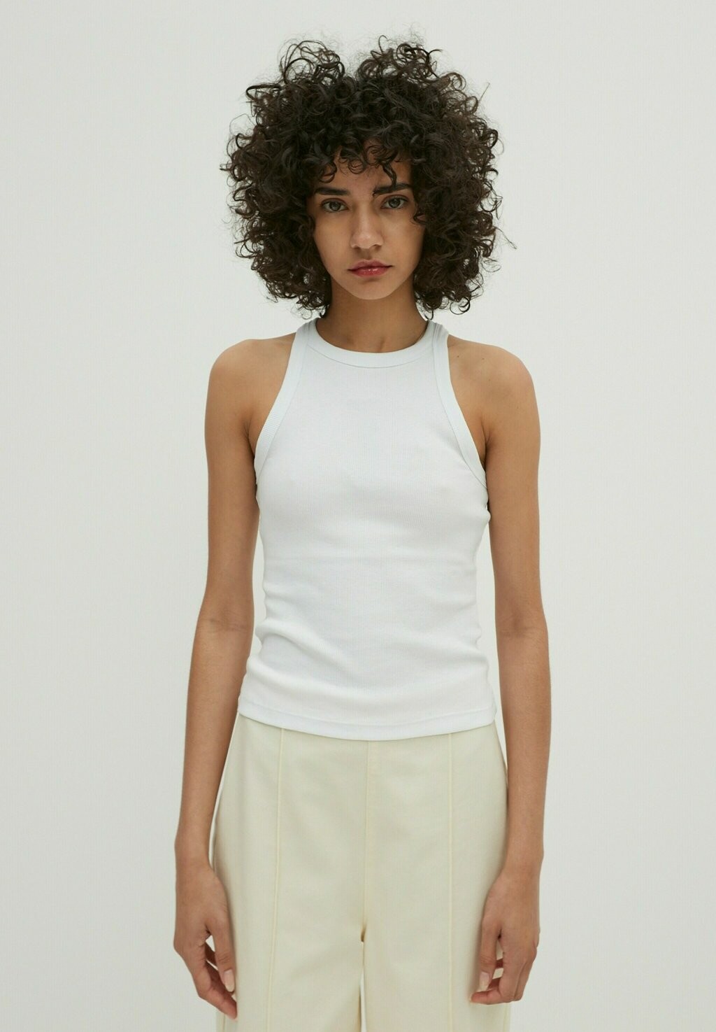 Топ ORELIA EDITED, цвет weiß 
Топ ORELIA EDITED, цвет weiß