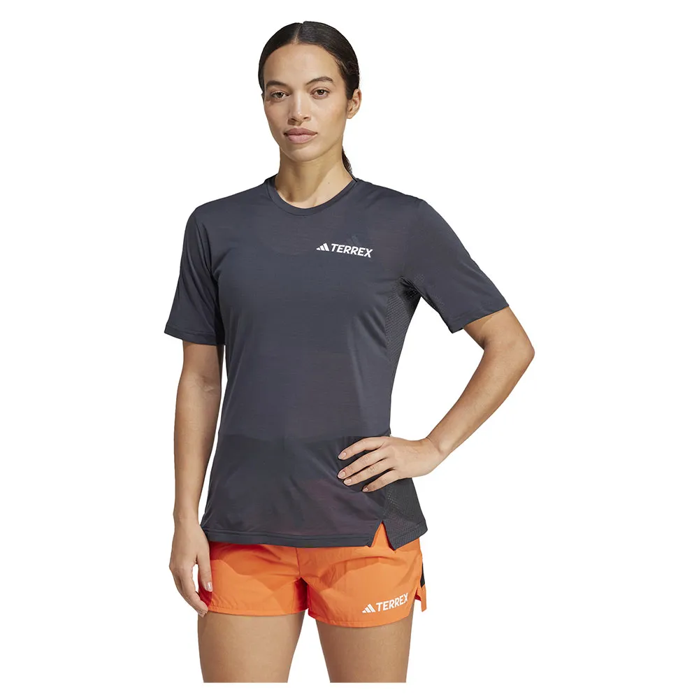 Футболка с коротким рукавом adidas Terrex Xperior Climacool+, серый
Футболка с коротким рукавом adidas Terrex Xperior Climacool+, серый