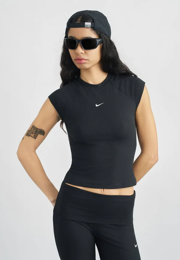 Простая футболка в стиле "child" Nike Sportswear, Black/Sail, Черный, Простая футболка в стиле "child" Nike Sportswear, Black/Sail
Простая футболка в стиле "child" Nike Sportswear, Black/Sail, Черный, Простая футболка в стиле "child" Nike Sportswear, Black/Sail