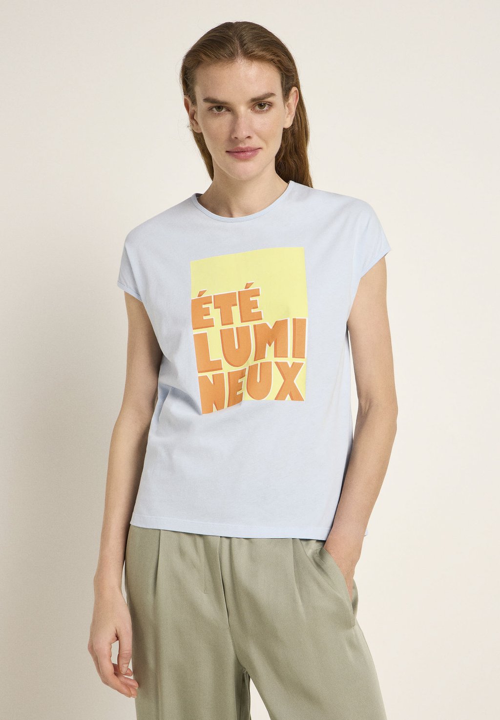 Футболка с принтом LANIUS, светло-голубой
Футболка с принтом LANIUS, светло-голубой