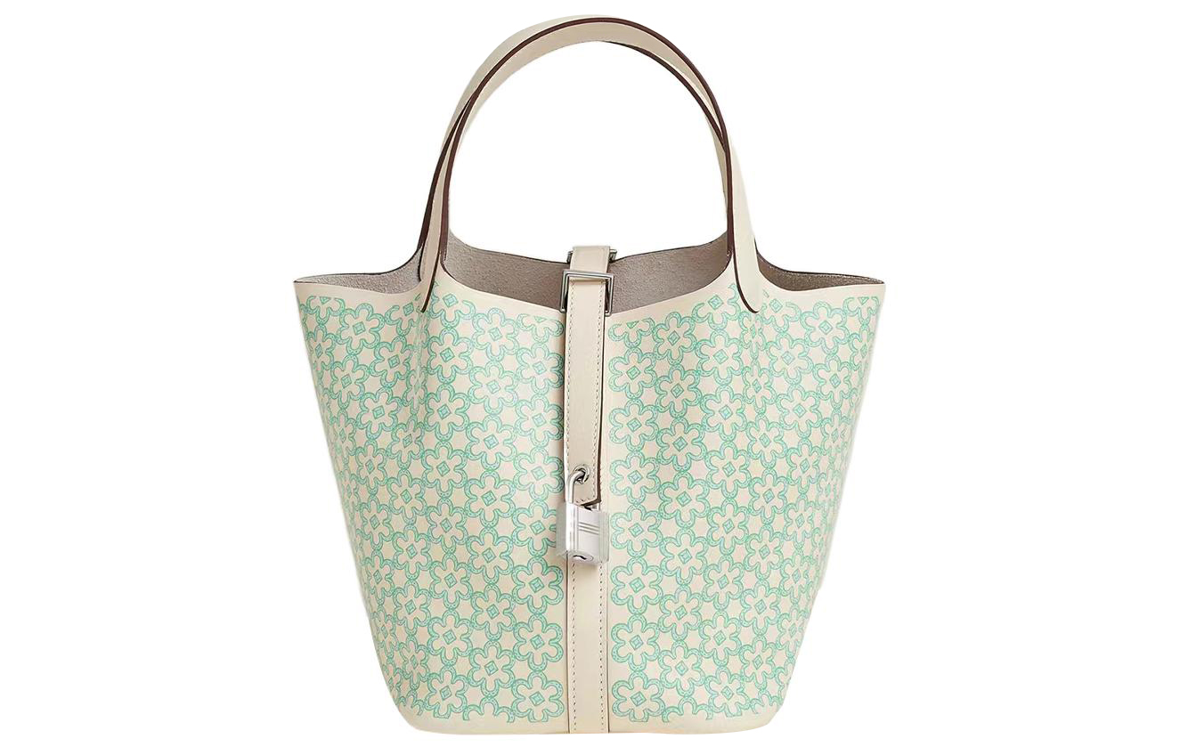 Сумка-корзинка Picotin Lock Calfskin, ведро, женская сумка 18 серый белый//белый HERMES, B Stamp
Сумка-корзинка Picotin Lock Calfskin, ведро, женская сумка 18 серый белый//белый HERMES, B Stamp