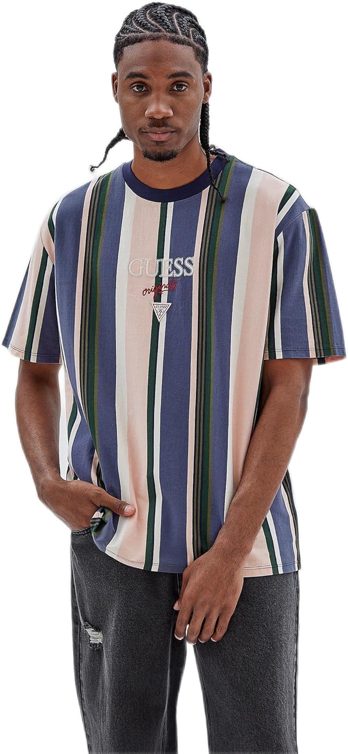 Мужская футболка Guess Go с многополосным логотипом
Мужская футболка Guess Go с многополосным логотипом