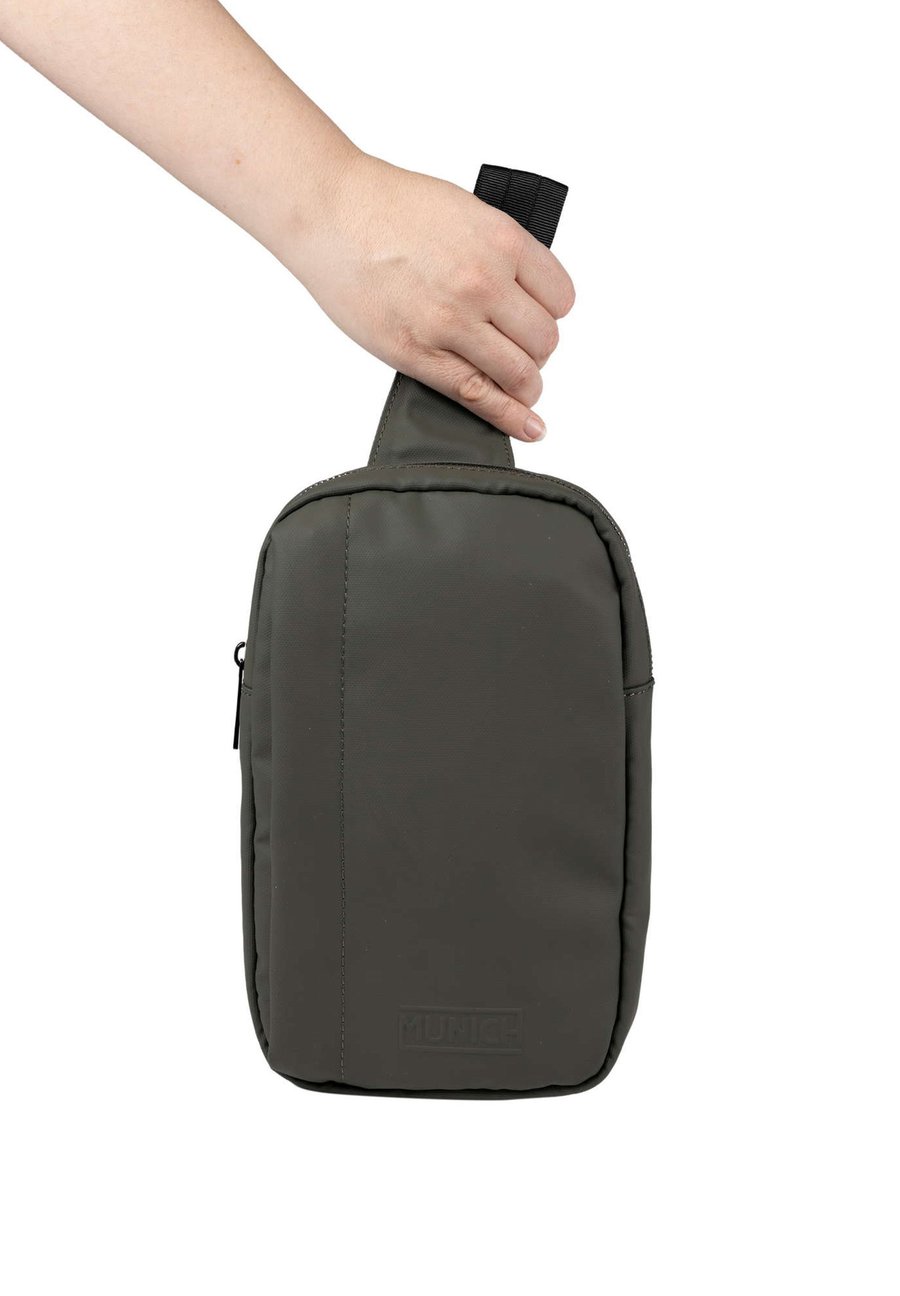 Сумка кросс-боди MUNICH PEAK RECYCLED, Khaki
Сумка кросс-боди MUNICH PEAK RECYCLED, Khaki