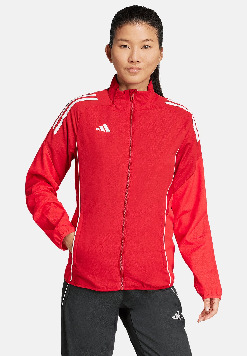 Тренировочная куртка FUSSBALL - TEAMSPORT TIRO 25 COMPETITION PRÄSENTATIONS Adidas Performance, красный
Тренировочная куртка FUSSBALL - TEAMSPORT TIRO 25 COMPETITION PRÄSENTATIONS Adidas Performance, красный