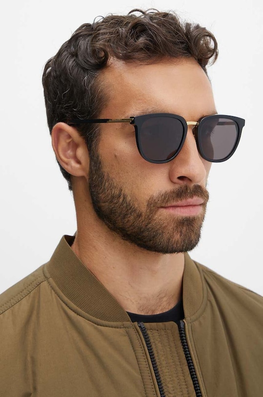 Солнцезащитные очки Bottega Veneta, черный
Солнцезащитные очки Bottega Veneta, черный