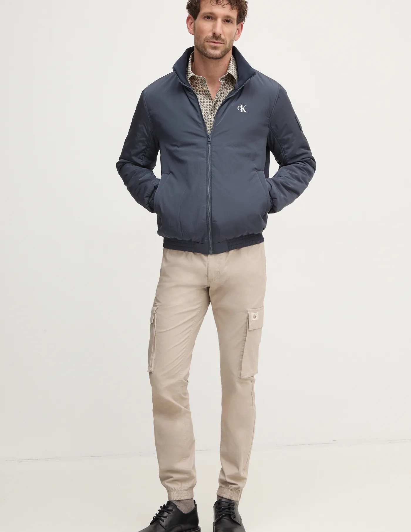 Брюки Calvin Klein Jeans, бежевый
Брюки Calvin Klein Jeans, бежевый