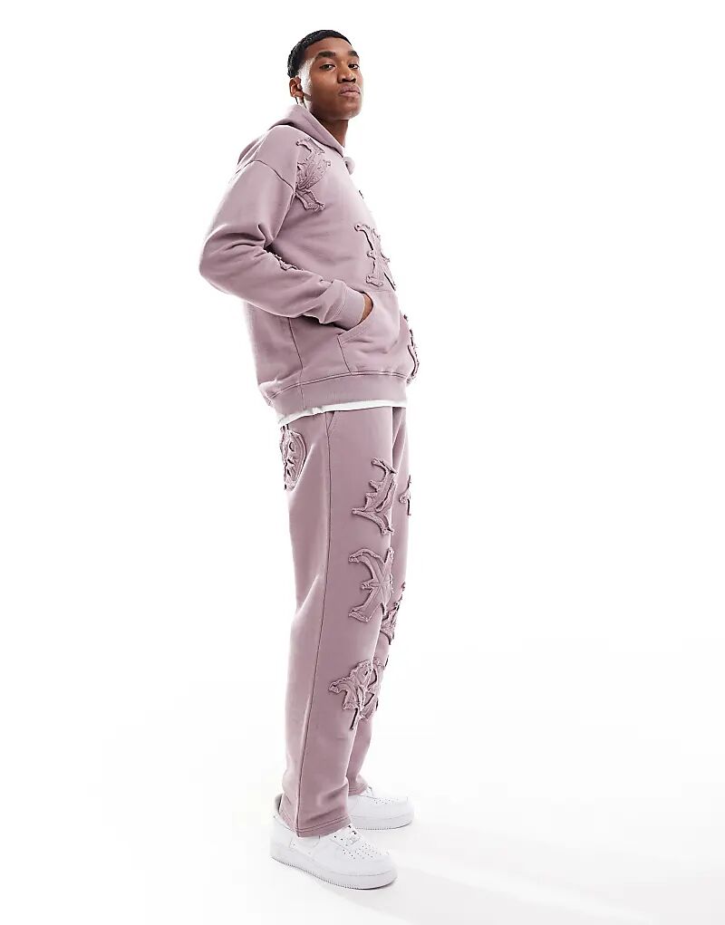 Прямые брюки Berry с узором Liquor N Poker по всей поверхности (часть комплекта)
Прямые брюки Berry с узором Liquor N Poker по всей поверхности (часть комплекта)