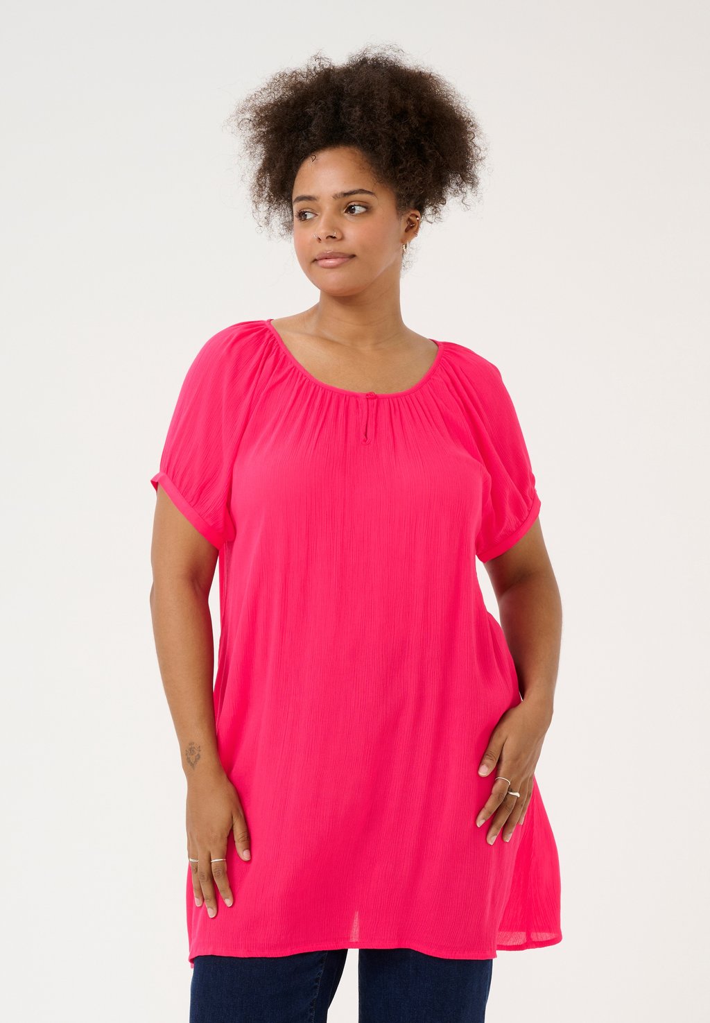 Туника AMI Kaffe Curve, красный
Туника AMI Kaffe Curve, красный