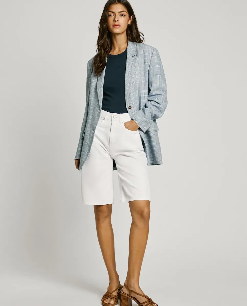 Женские бермуды из денима с пятью карманами, широкий крой Pepe Jeans, белый
Женские бермуды из денима с пятью карманами, широкий крой Pepe Jeans, белый