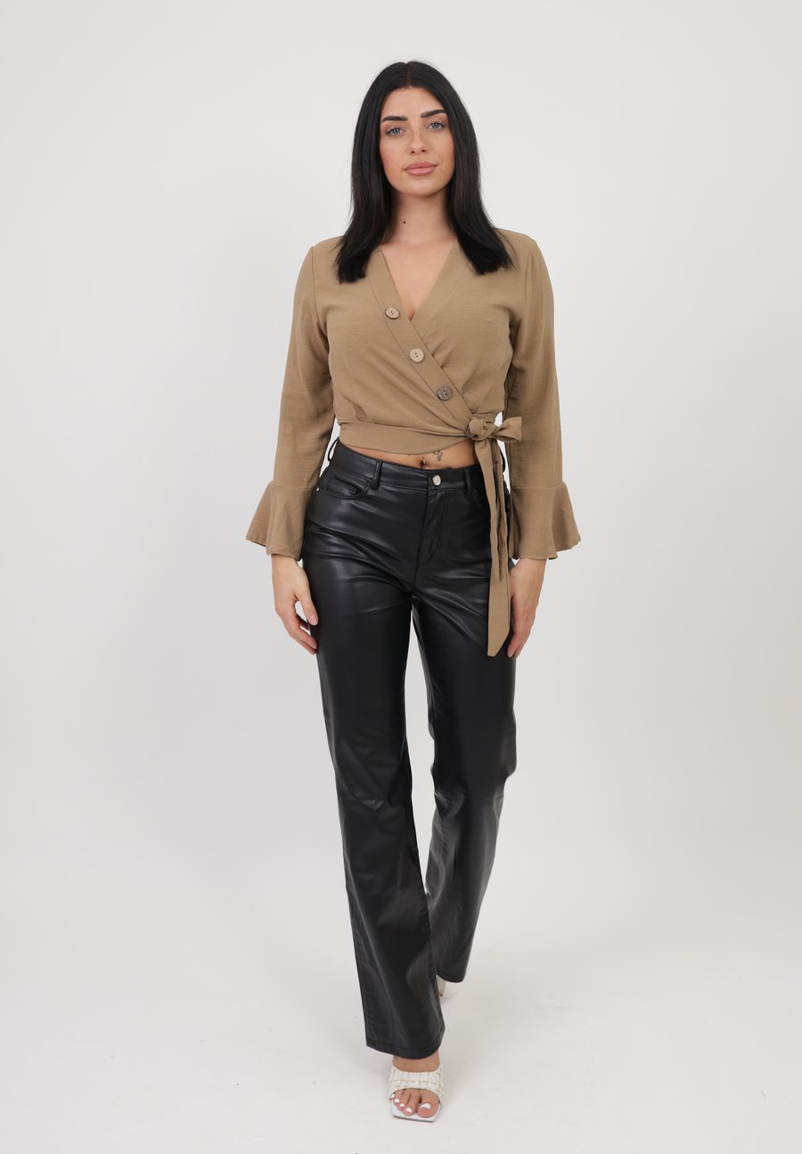 Блуза Elara Blouse, Braun/Brown
Блуза Elara Blouse, Braun/Brown