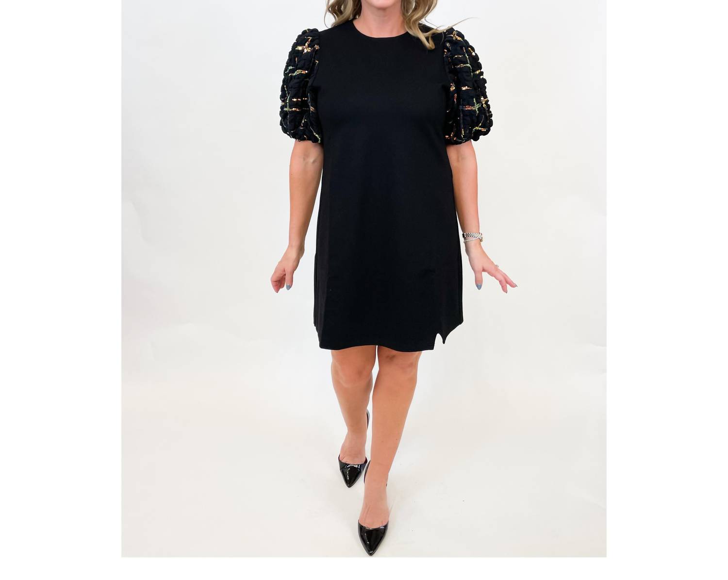 Мини-платье Kennedy черного и золотого цветов THML
Мини-платье Kennedy черного и золотого цветов THML