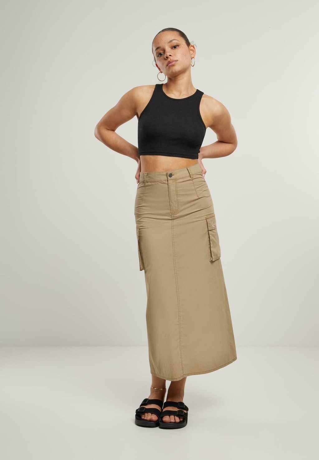 Юбка А-силуэта SIGNATURE Karl Kani, бежевый
Юбка А-силуэта SIGNATURE Karl Kani, бежевый