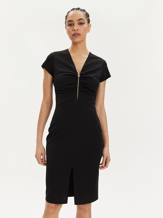 Платье Rinascimento, черный
Платье Rinascimento, черный