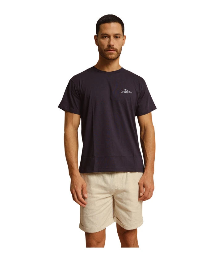 Хлопковая футболка «Стромболи» с вышивкой. Peninsula, синий
Хлопковая футболка «Стромболи» с вышивкой. Peninsula, синий